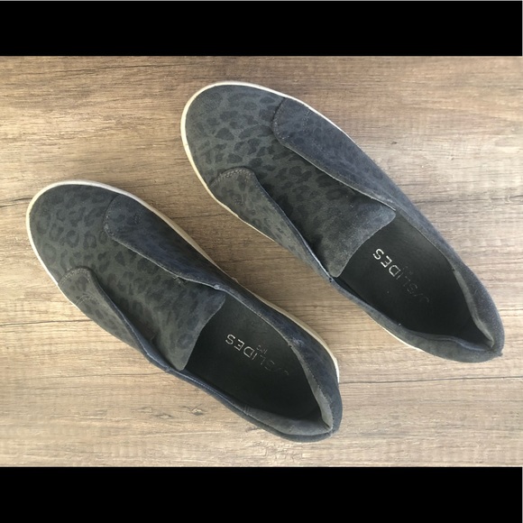 J Slides Platform Sneakers - Picture 2 of 8